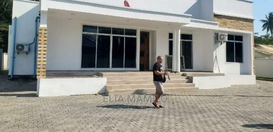 4 BEDROOMS HOUSE FOR RENT IN DAR ES SALAAM, GEZA ULOLE.