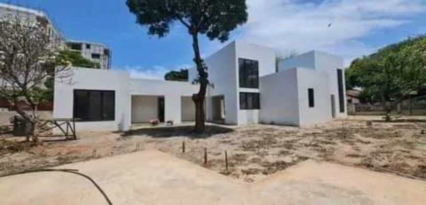 *5 BEDROOMS HOUSE FOR SALE IN MASAKI 