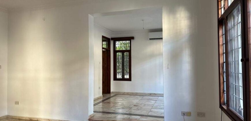 Four bedroom modern villa, unfurnished without pool for rent in Masaki