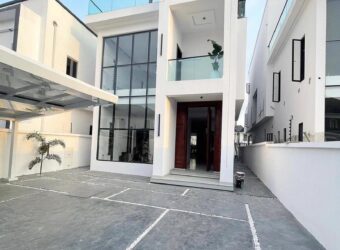 CONTEMPORARY 5BEDROOM FULLY DETACHED DUPLEX FOR SALE 400000000 Naira