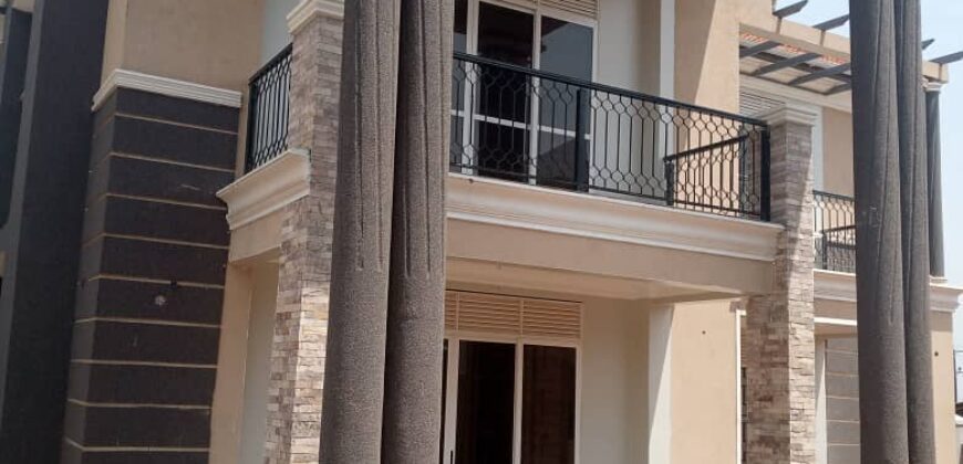 newly Flat house for sale in UGANDA BUZIGA_MUNYONYO RD