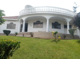 ?3WAY LAND AGENCY, we have this stunningly beautiful house for sale in Upper Kizungu Makindye