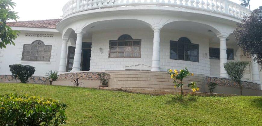 ?3WAY LAND AGENCY, we have this stunningly beautiful house for sale in Upper Kizungu Makindye