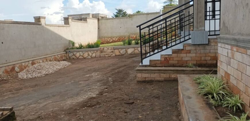 ELEGANT 4 BEDROOM HOUSE FOR SALE AT UGANDA -KABANYOLO,GAYAZA