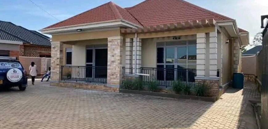 A CLASSIC OF A 4 BEDROOM HOUSE FOR SALE AT UGANDA -GAYAZA