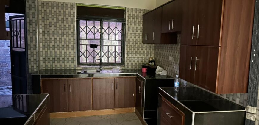 A STANDARD OF A 4 BEDROOM HOUSE FOR SALE AT UGANDA -KIIRA