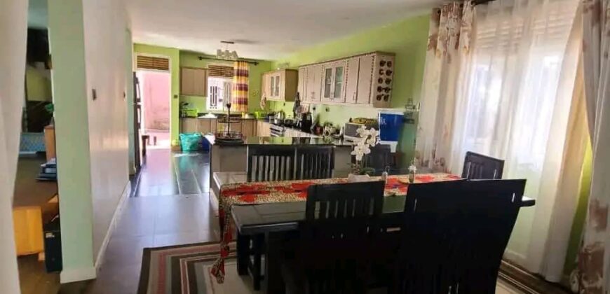 Beautiful 5 home for sale at UGanda -ENTEBBE