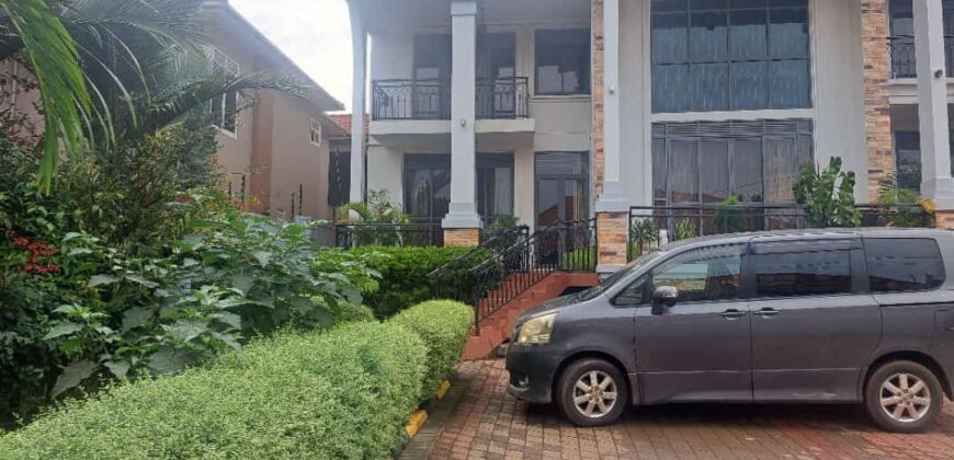 A beautiful 6 bedroom house for sale in UGANDA -KAMPALA