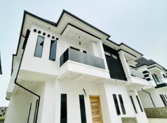 *?GREAT VALUE LUXURY 4 BED SEMI-DETACHED DUPLEX ?* 85000000