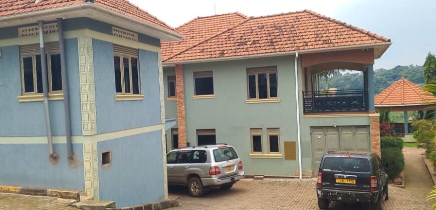 6BEDROOM HOUSE FOR SALE UGANDA -KAMPALA