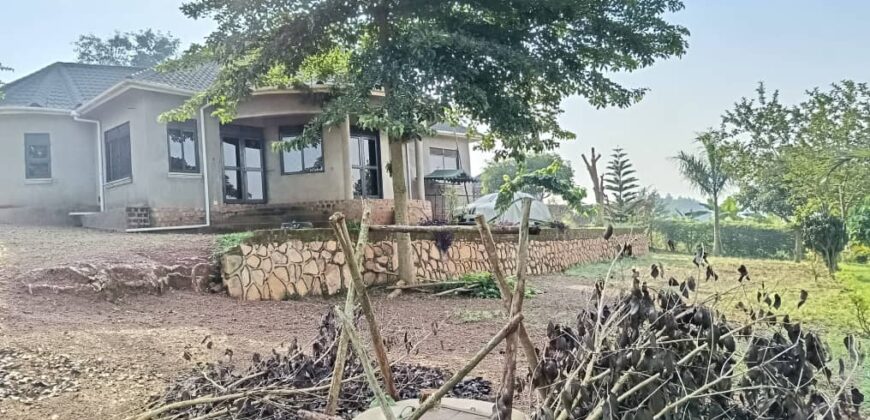 4 bedroom house for sale at UGanda