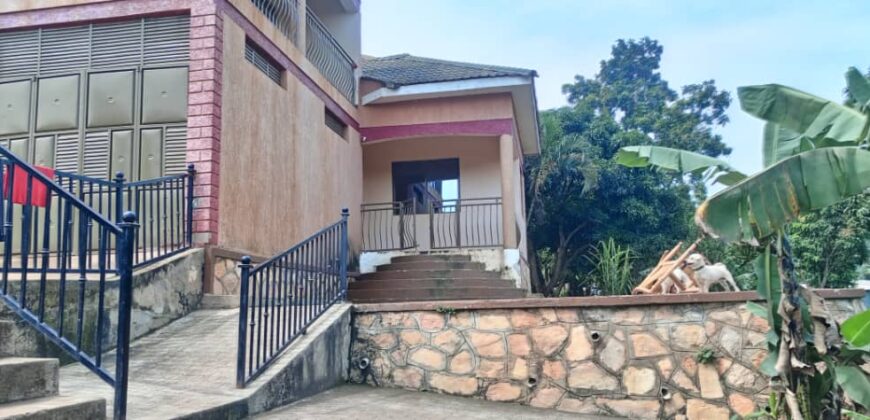 A beautiful 6 bedroom house for sale at UGanda -KIRA