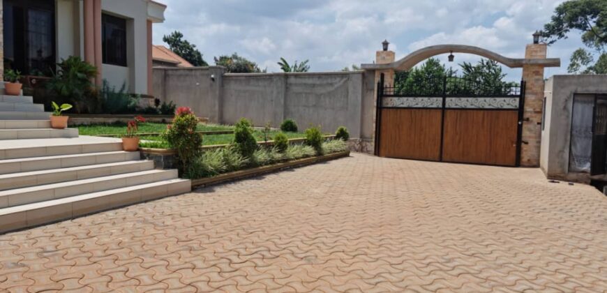 AN EXCELLENT 5 BEDROOM HOUSE FOR SALE AT UGANDA -Namugongo