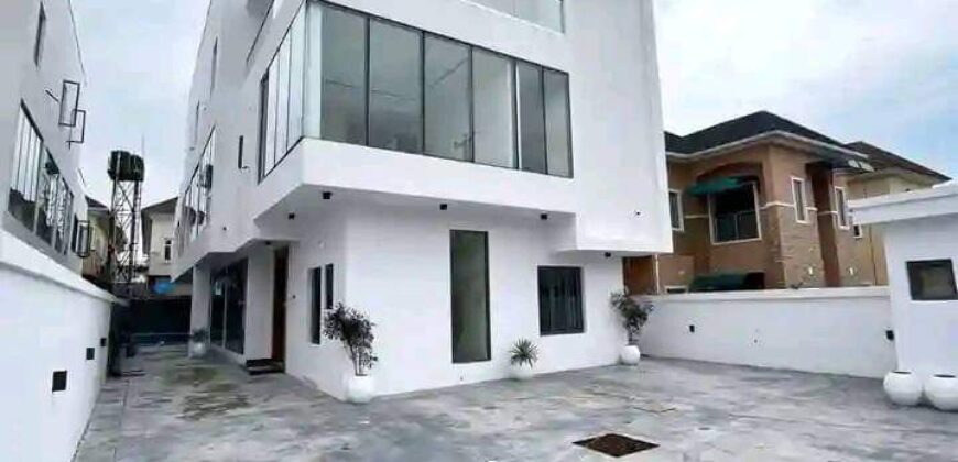 5 BEDROOM FULLY DETACHED DUPLEX WITH A ROOM BQ FOR 750,000,000 NAIRA