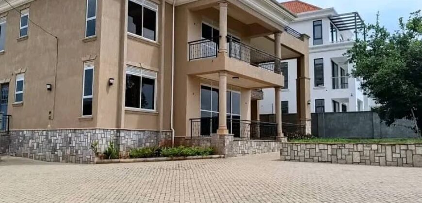 Lake view House foor sale UGanda- -MUNYONYO