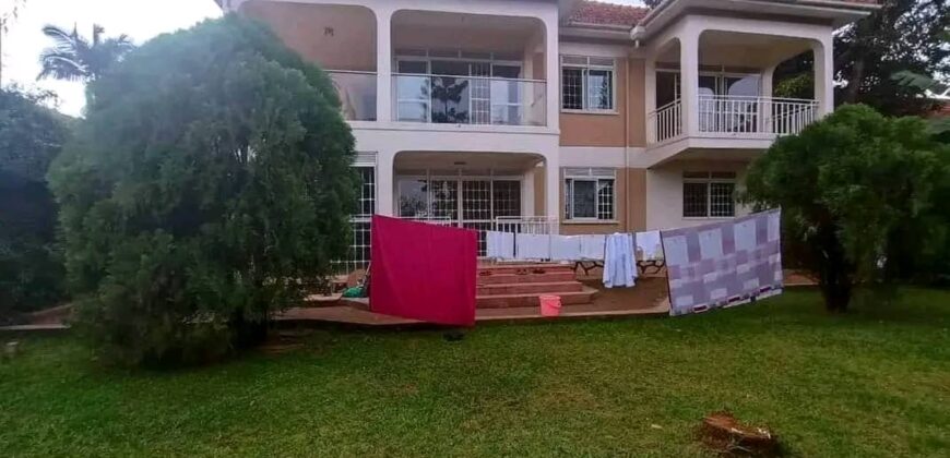 HOUSE ON QUICK SALE AT UGANDA -NTINDA