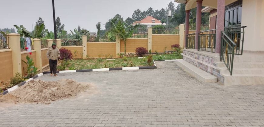 An Executive 3 Bedroom house for sale at UGanda -GAYAZA