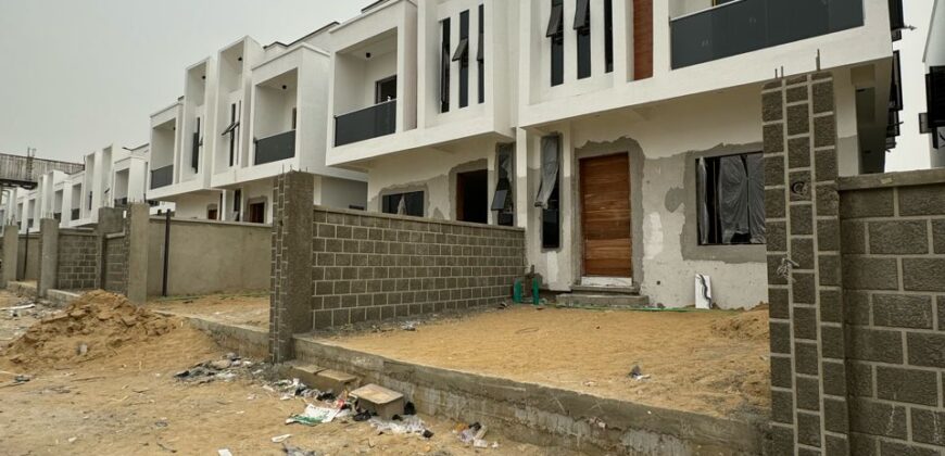 18 UNITS OF 4BEDROOM SEMI DETACHED DUPLEX WITH BQ FOR 110,000,000 NAIRA