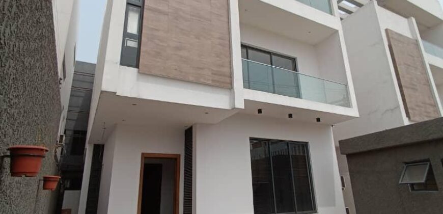 5 BEDROOM FULLY DETACHED DUPLEX FOR 300,000,000 NAIRA