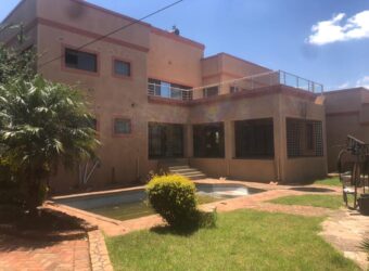 7 BEDROOM HOUSE FOR SALE AT ZIMBABWE