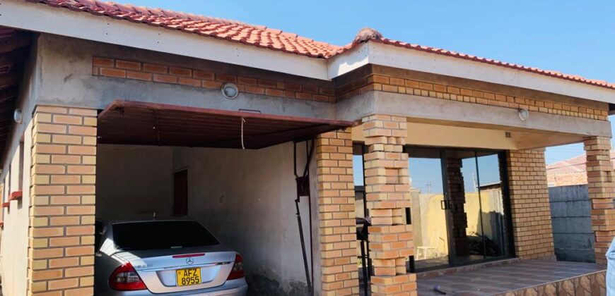 AVONDALE FLAT FOR SALE: At ZIMBABWE