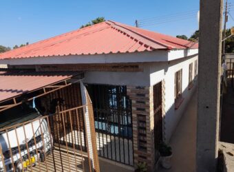 7BEDROOM HOUSE FOR SALE AT ZIMBABWE