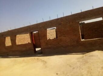 UNFINISHED HOUSE FOR SALE IN BEATRICE TOWN LOCATION 56KM FROM TOWN CBD*