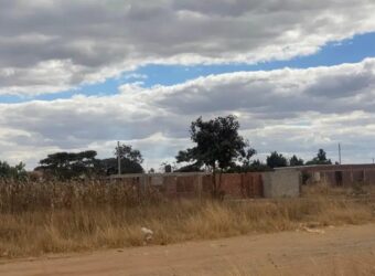 The area is well serviced and ready to build. Clean City of Harare