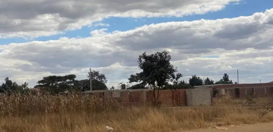 The area is well serviced and ready to build. Clean City of Harare