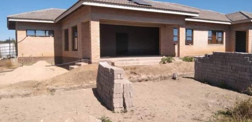 A BEAUTIFUL UNCOMPLETED 5 BEDROOM HOUSE FORSALE AT ZIMBABWE