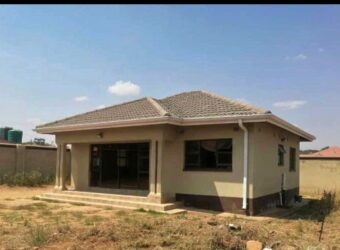 5 bedroom house for SALE. included is a 4 roomed cottage at the back.
