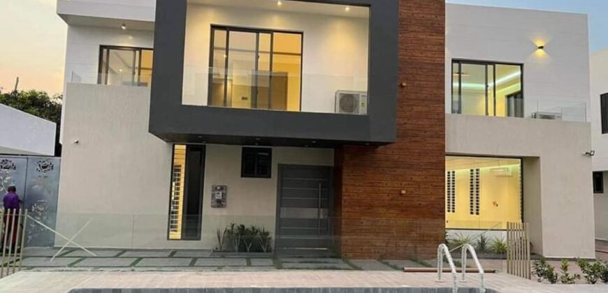 5 bedroom townhouse forsale @ Botwe School-Junction