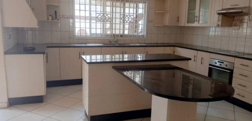 2BEDROOM MSC FLAT FOR RENT WITH NEAT FITTINGS & AIRCONS PAVED YARD KITCHEN UNIT BOREHOLE