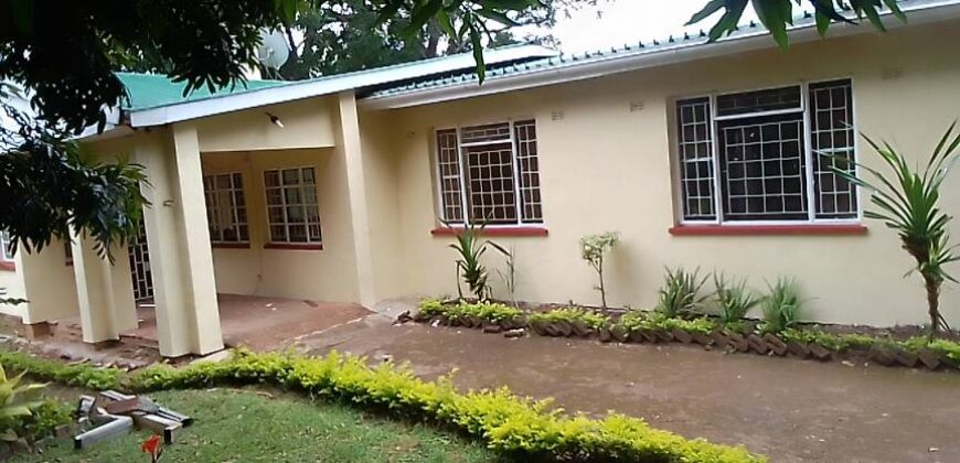 House to let Namiwawa 3 bedrooms masters ensuite sitting