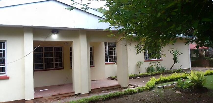 House to let Namiwawa 3 bedrooms masters ensuite sitting