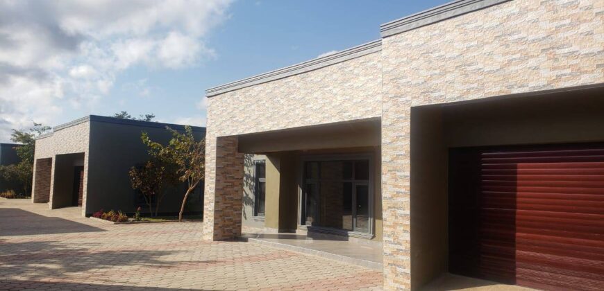 *NEWLY BUILT FLATS FOR RENT IN NEW KASAMA!!*