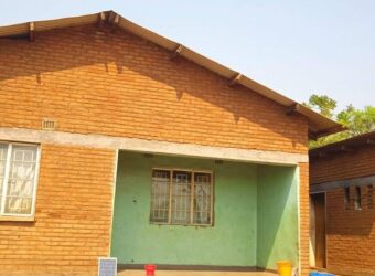 2 BEDROOMS HOUSE FOR SALE AREA 38 MCHITANJIRU