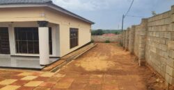 4bedroom House for sale in lilongwe area new 43 WITH TITLE DEED