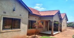 SPACIOUS HOUSE FOR SALE IN FOXDALE