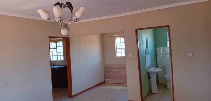 2beds fitted standalone in Mochudi behind Bogatsu primary school