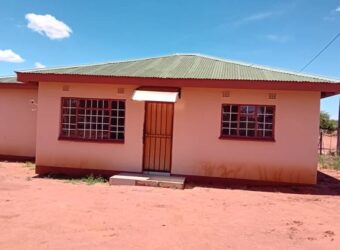 2beds fitted standalone in Mochudi behind Bogatsu primary school