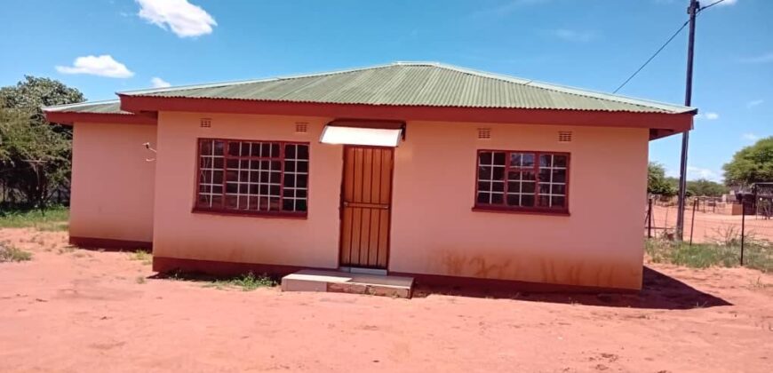 2beds fitted standalone in Mochudi behind Bogatsu primary school