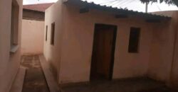 House for sale in lilongwe area 25 sector 5 zenza secondary school along the tarmac road with title deed