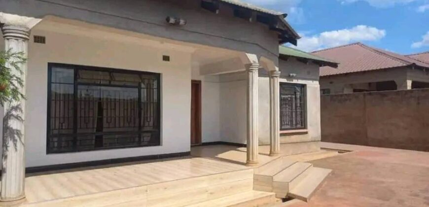 4 BEDROOMS HOUSE FOR SALE IN NEW SHIRE WITH GUEST WING