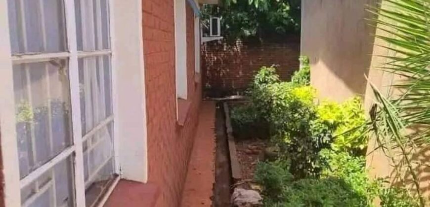 BEAUTIFUL HOUSE FOR SALE IN LILONGWE AREA 25 SECTOR 6.