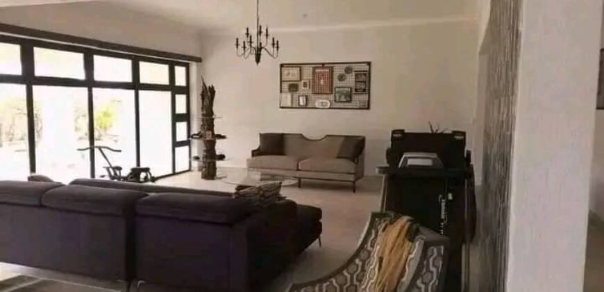 EXECUTIVE HOUSE AVAILABLE FOR SALE IN LILONGWE AIRWING FOUR BEDROOMS