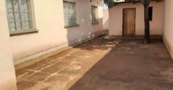 House for sale in lilongwe area 25 sector 5 zenza secondary school along the tarmac road with title deed