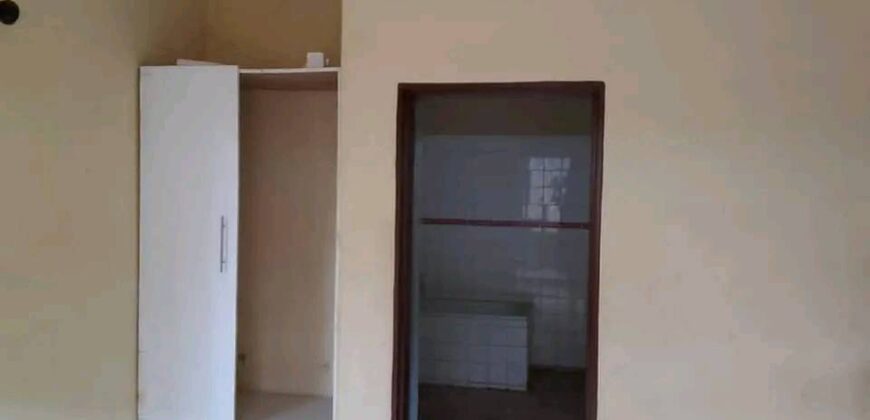 √3 BEDROOMS HOUSE FOR SALE IN AREA 25/3 WITH WATER TANK