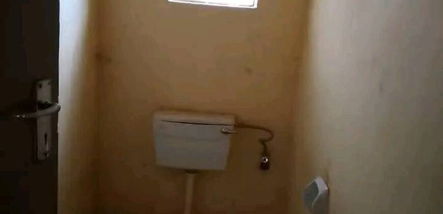 √3 BEDROOMS HOUSE FOR SALE IN AREA 25/3 WITH WATER TANK