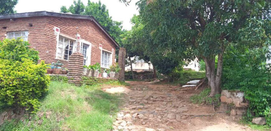 *3HOUSES IN ONE COMPOUND FOR SALE CLOSE TO CHIMWANKHUNDA LIVING WATERS CHURCH, BLANTYRE*